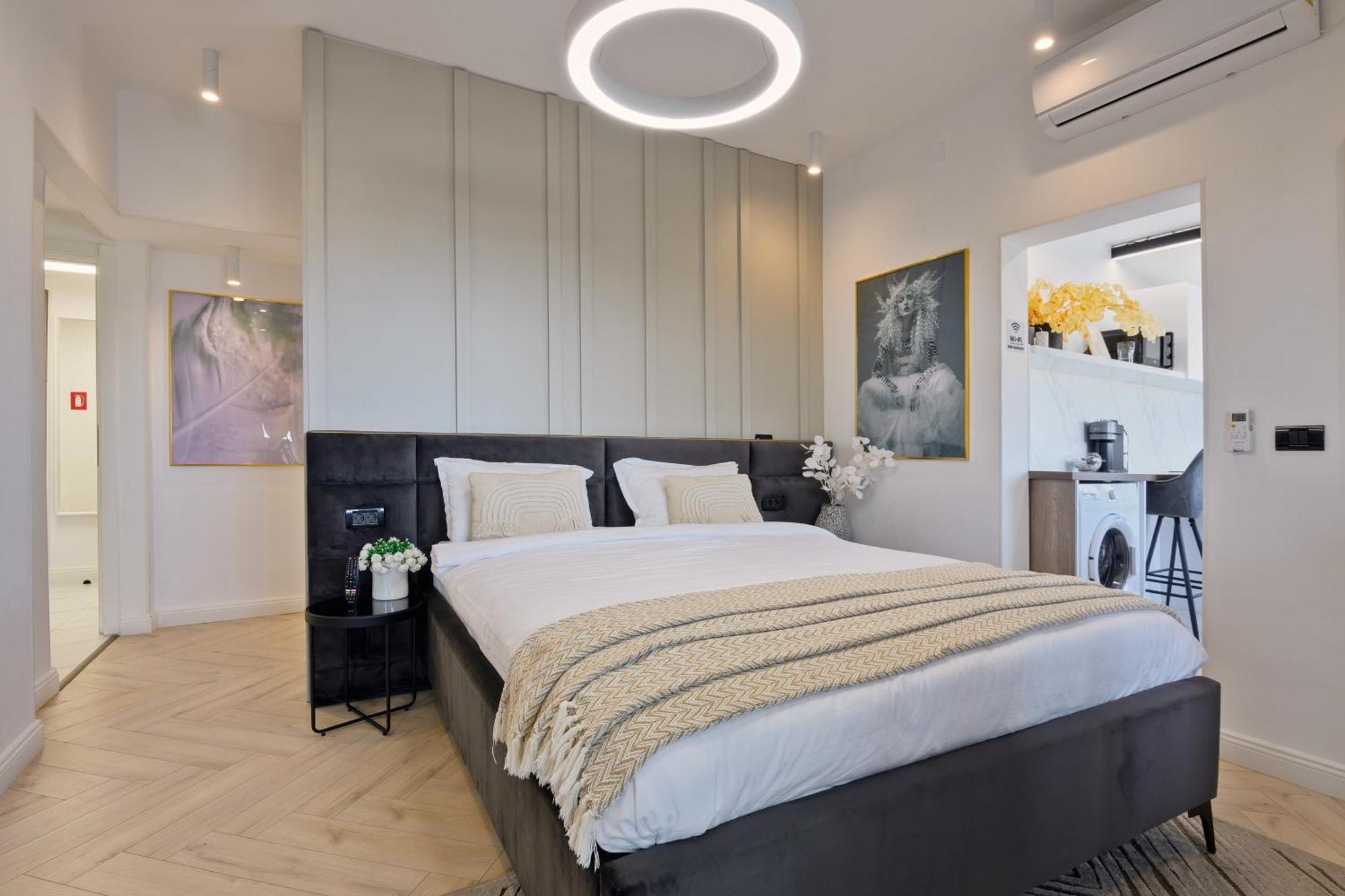 City View - Luxury Apartment A - Old City - Victoriei Бухарест Екстер'єр фото